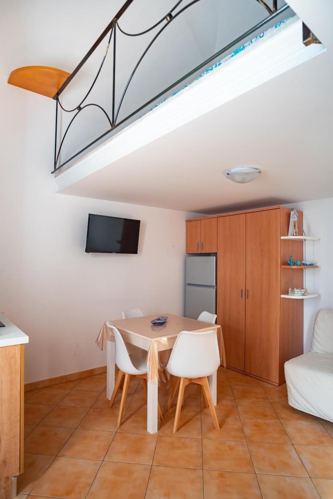 Casa Vacanze "Il Baffo E Il Mare" Cetara Exterior foto